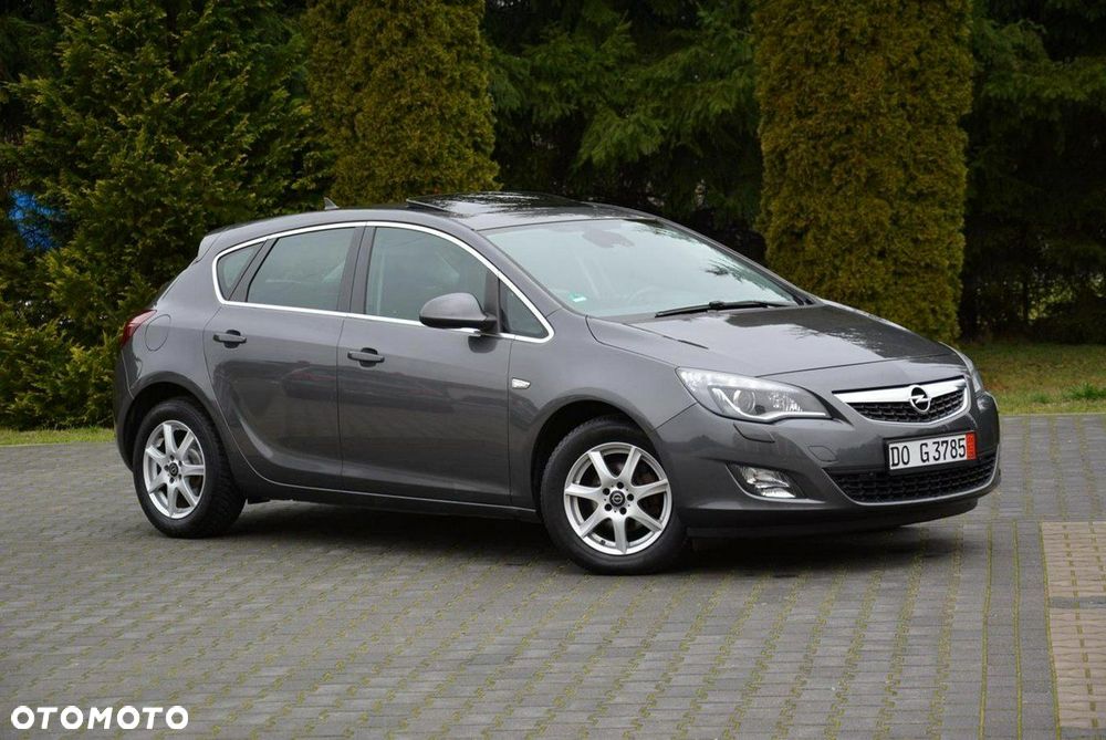 Opel Astra 1.4 Turbo Cosmo - 3
