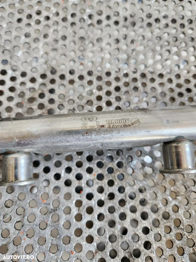 Rampa Injectie Injectoare Cu Senzor Stanga Audi A8 D4 S8 4.0 TFSI Cod BD - Dezmembrari Arad - 4