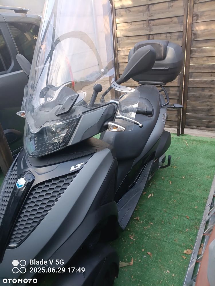 Piaggio MP-3 - 4