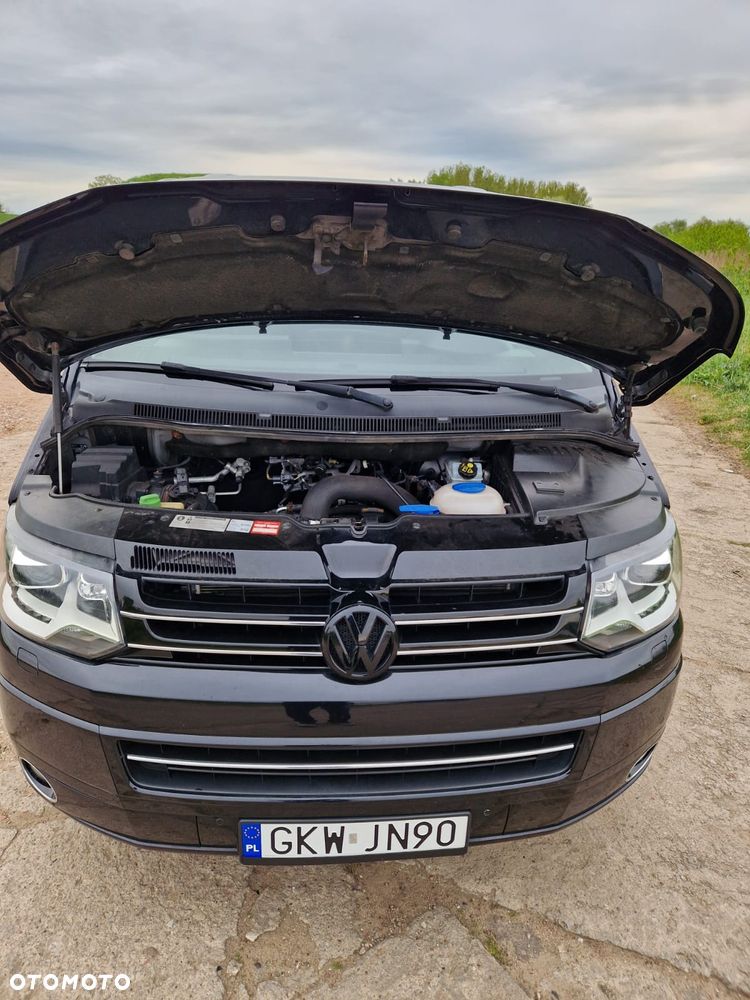 Volkswagen Multivan - 13