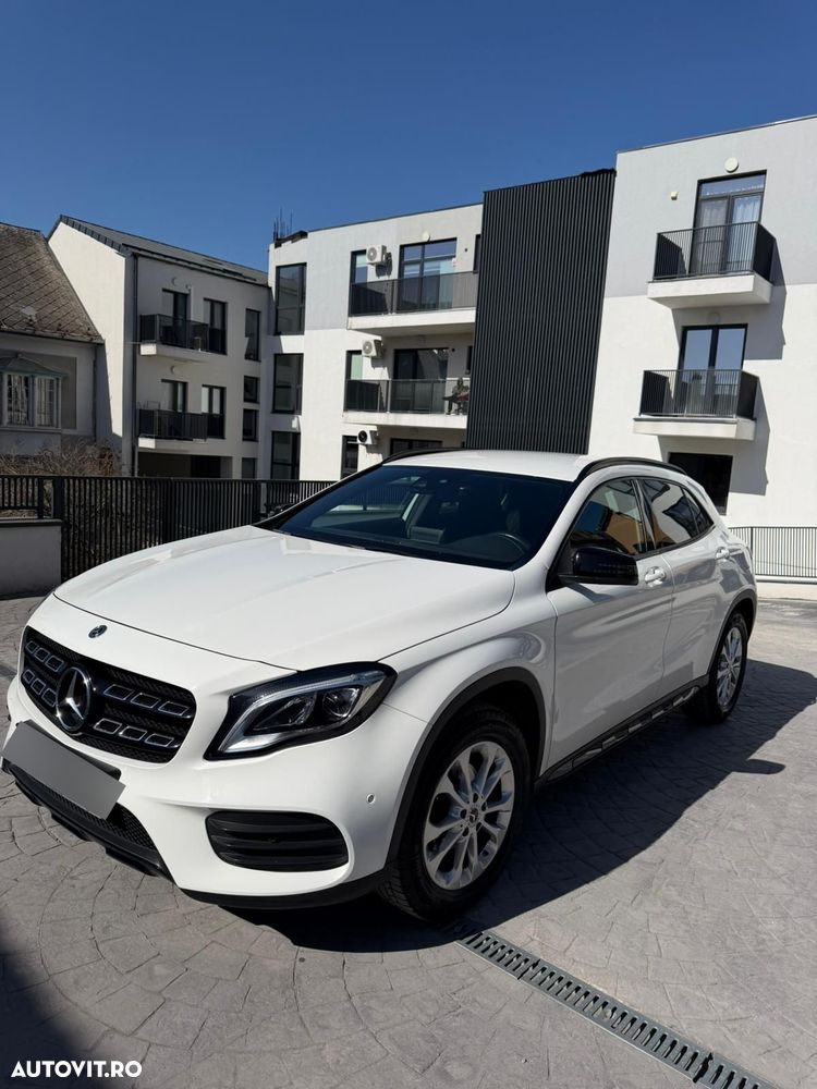 Mercedes-Benz GLA 200 d 4MATIC Aut. - 10