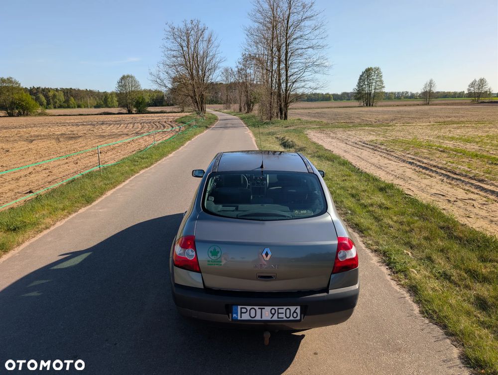 Renault Megane 1.6 Authentique - 9