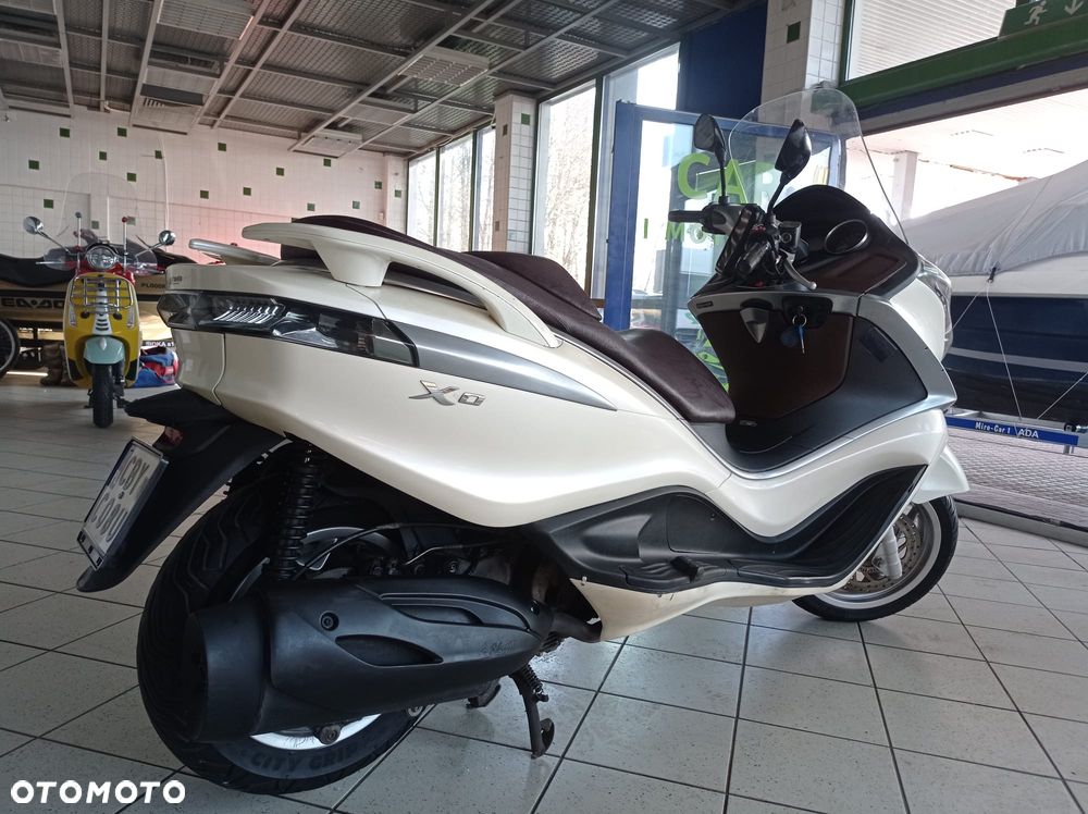 Piaggio X10 - 5