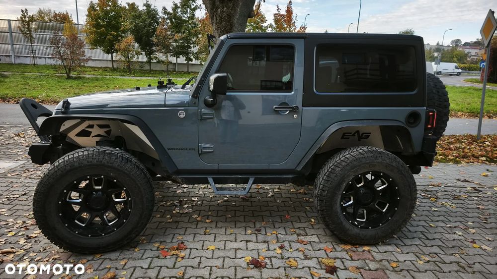 Jeep Wrangler - 3