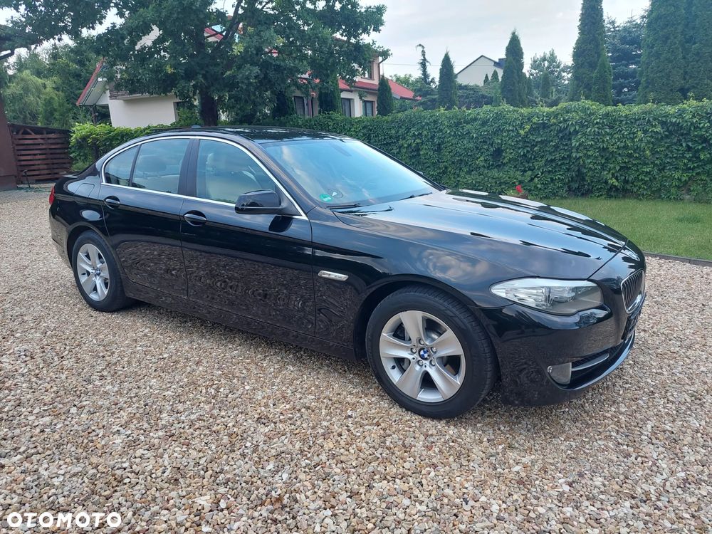 BMW Seria 5 528i - 35