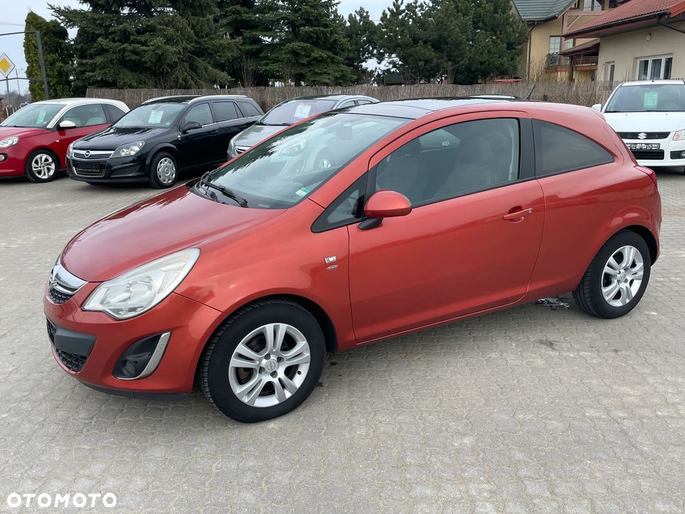 Opel Corsa 1.4 16V Color Edition - 1