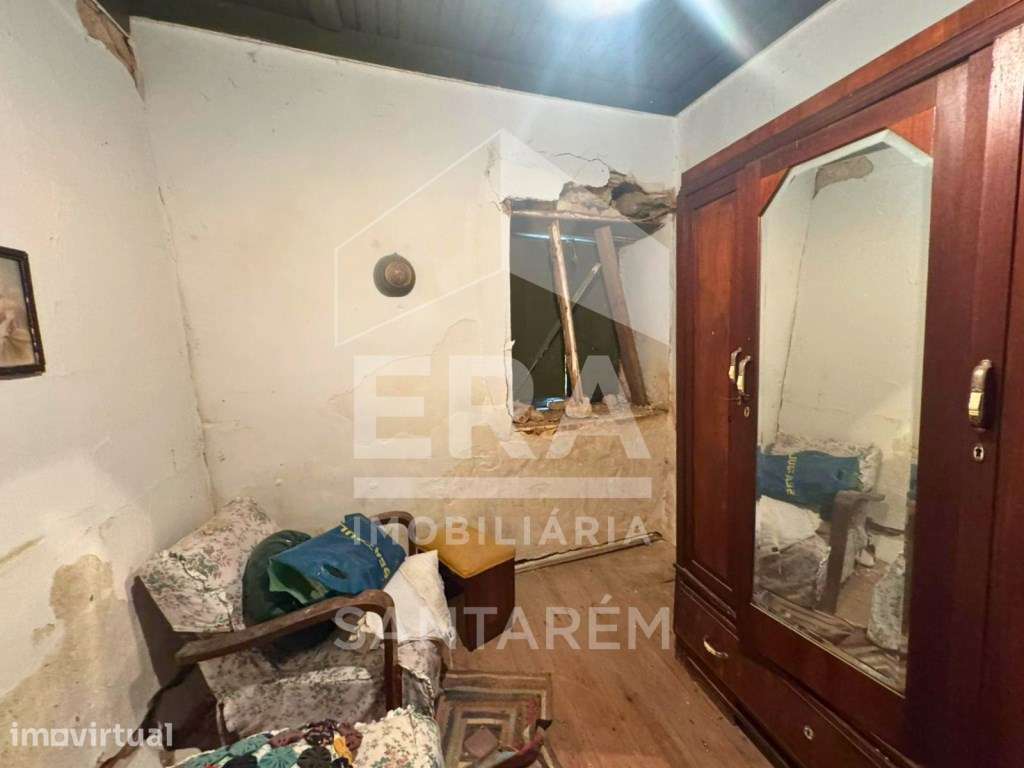 Moradia T4 para Recuperar - Póvoa dos Três - Grande imagem: 5/18