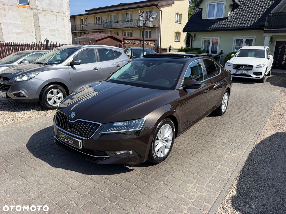 Skoda Superb 2.0 TDI Style - 24