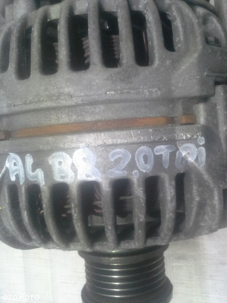 Audi A4 B8 2.0 TDi 143KM CAG CAGA alternator Bosch 140A 03G903016E  0124525114 - 3