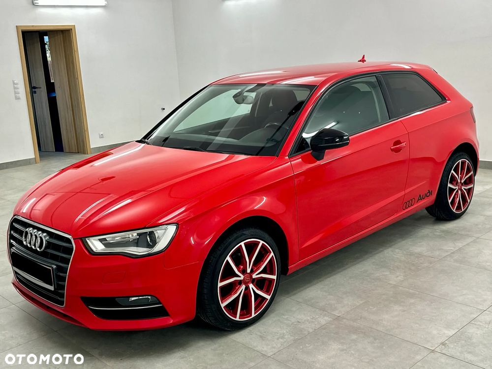 Audi A3 Sportback 1.6 TDI S line Sportpaket - 3