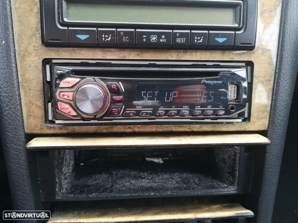 Mercedes-Benz E 220 CDI Avantgarde - 14