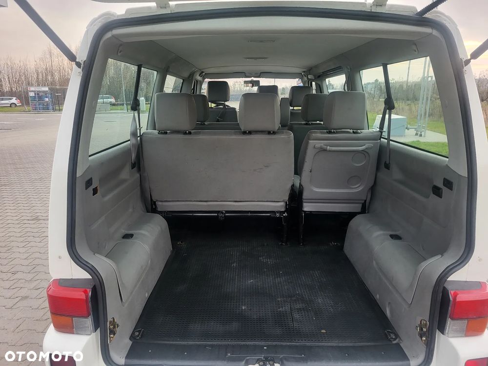 Volkswagen Transporter - 35