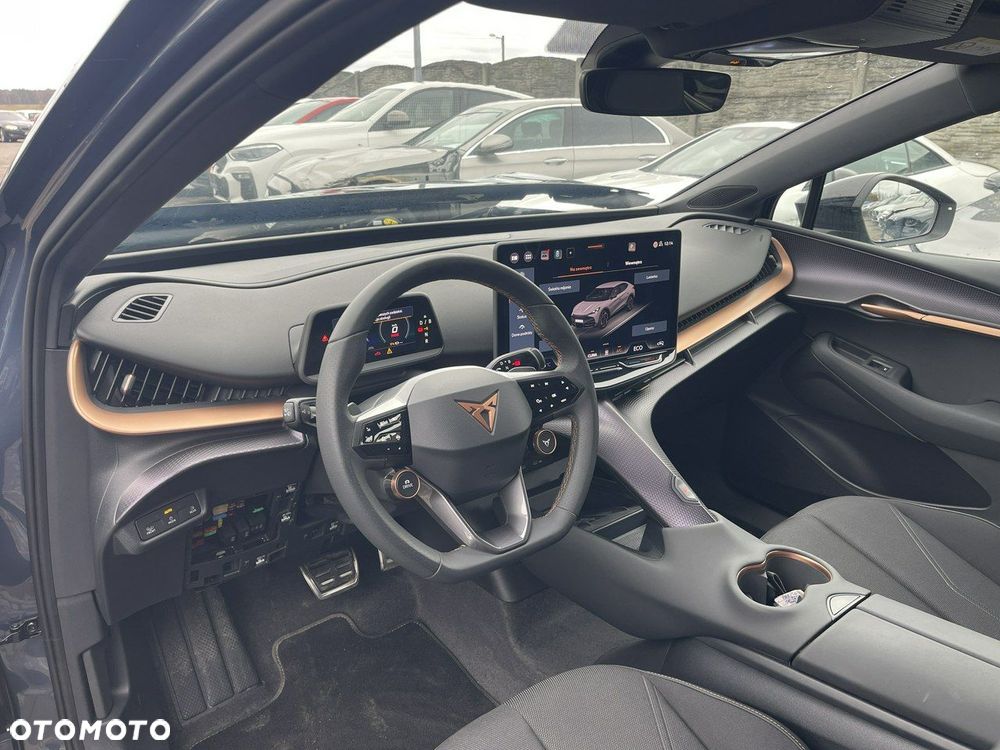 Cupra Tavascan - 10
