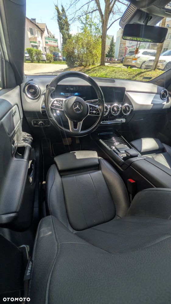 Mercedes-Benz GLA 200 - 5