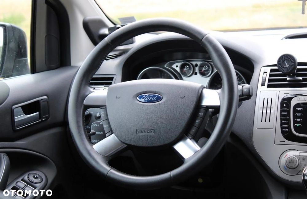 Ford Kuga 2.0 TDCi 4x4 Titanium - 7