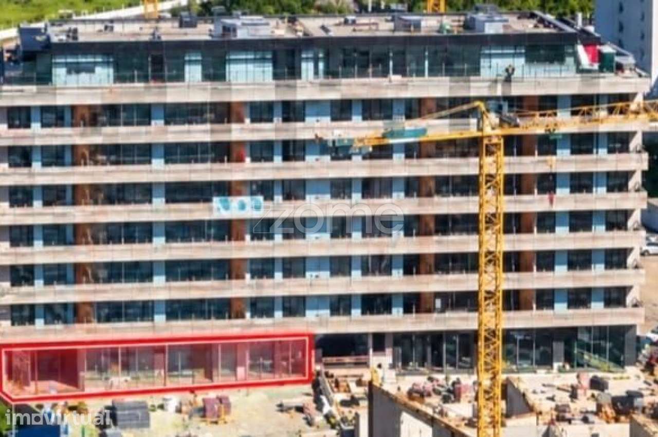 Loja comercial ,NOVA, com 148,70 m² na Maia, Praça do Oxigénio