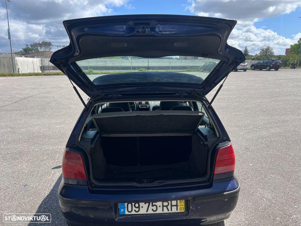 VW Polo 1.0 Conceptline - 10