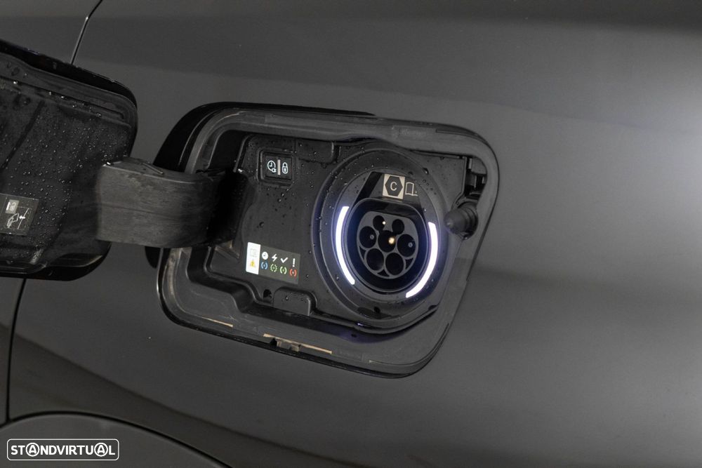 Peugeot 3008 1.6 Hybrid Allure Pack e-EAT8 - 18
