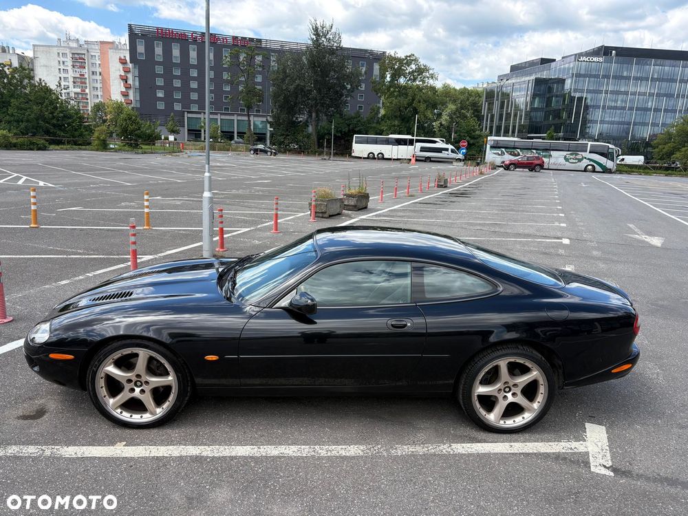 Jaguar XK - 2