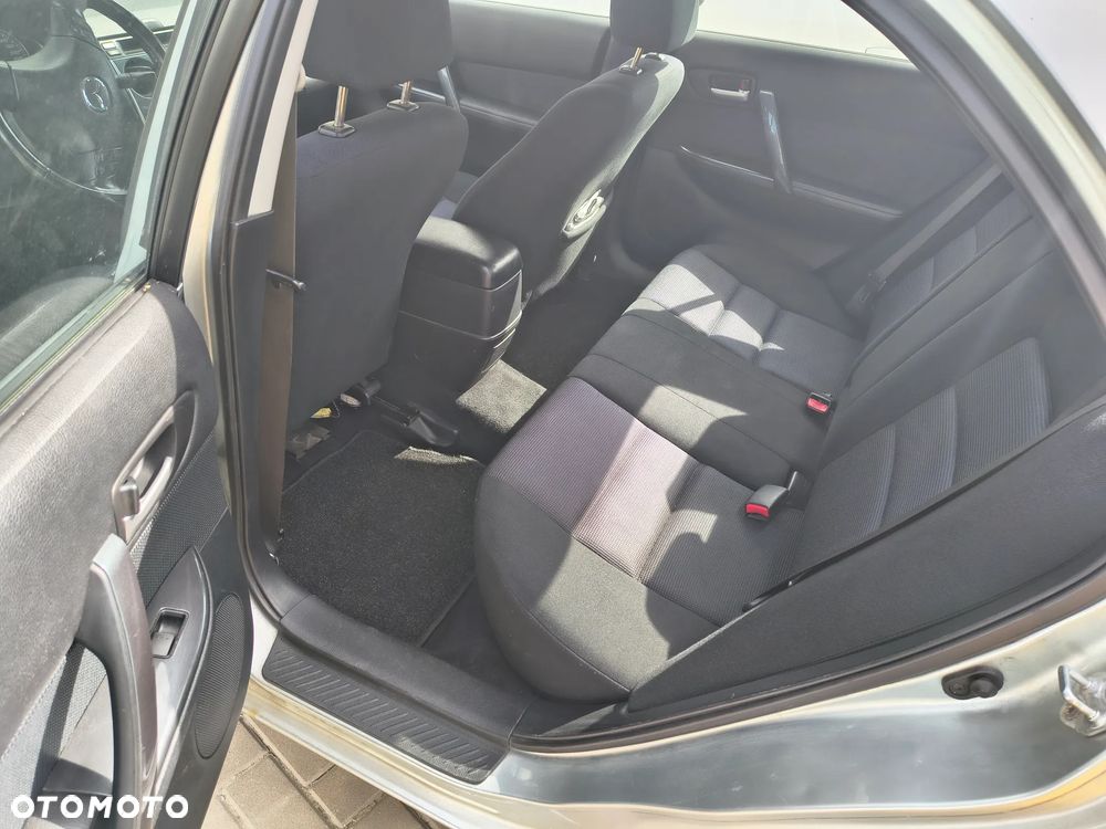 Mazda 6 2.0 Exclusive - 3