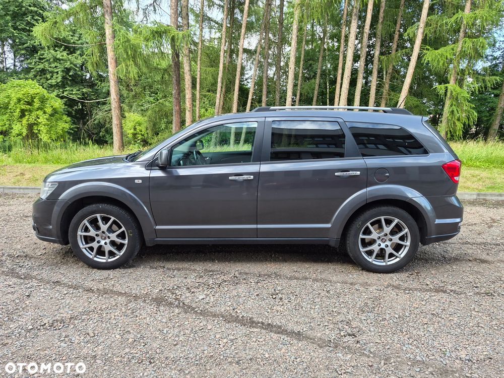 Fiat Freemont 2.0 Multijet 16V DPF Automatik Allrad Lounge - 2