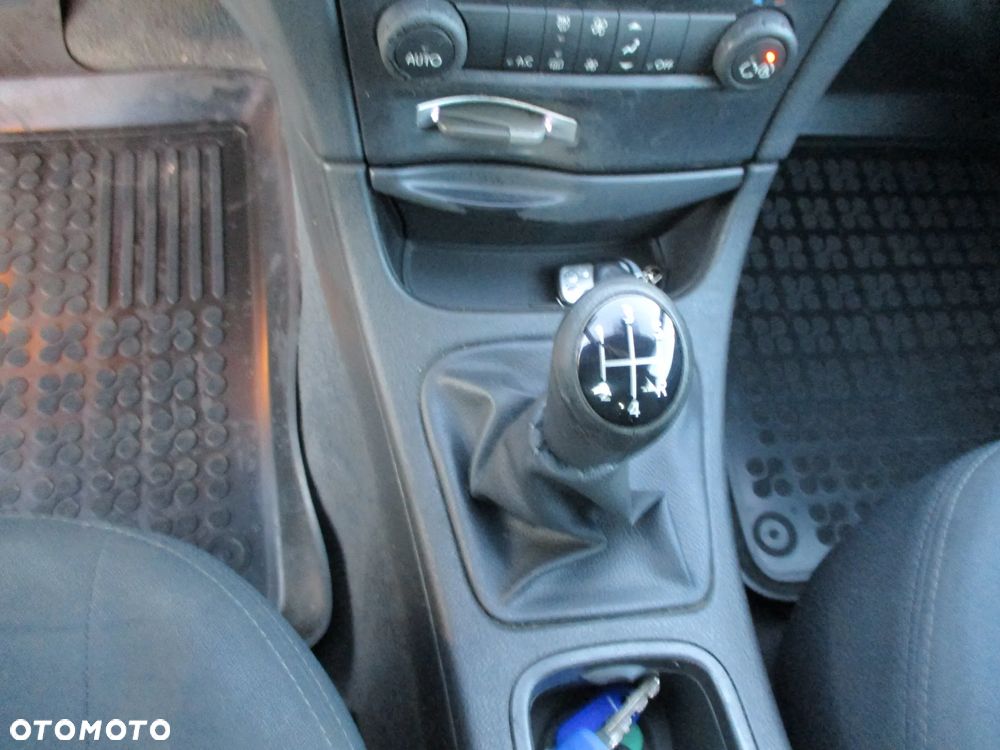 Renault Laguna 2.0 16V Emotion - 23