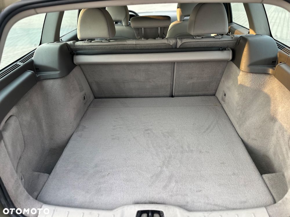 Volvo V50 1.6D DPF DRIVe - 15