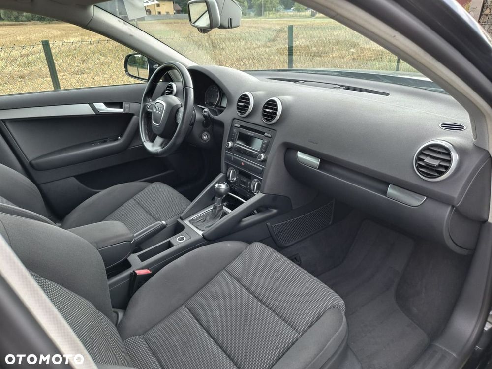 Audi A3 Sportback - 14