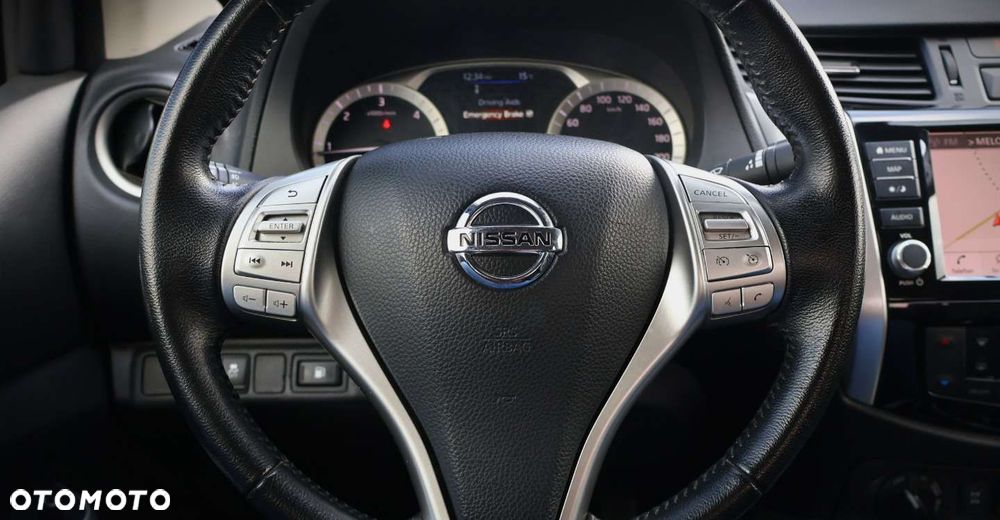 Nissan Navara - 25