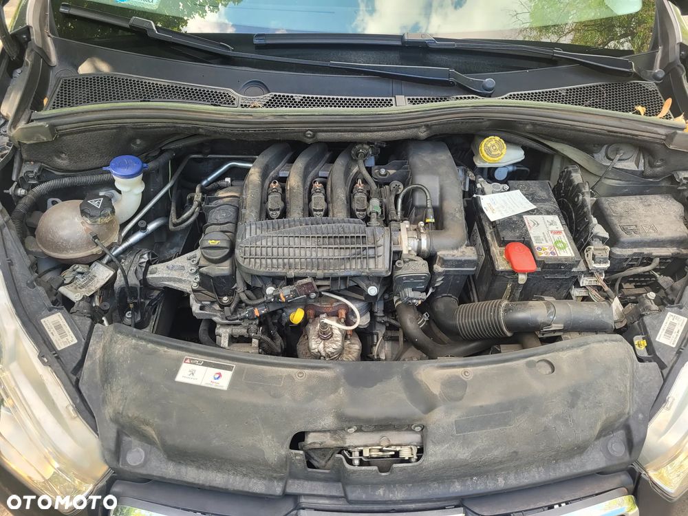 Peugeot 208 1.2 PureTech Active - 18