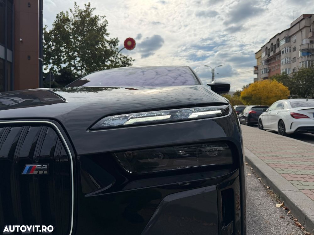 BMW M7 M760e xDrive AT PHEV - 6