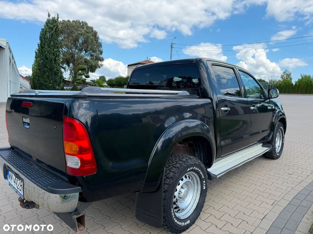 Toyota Hilux - 7