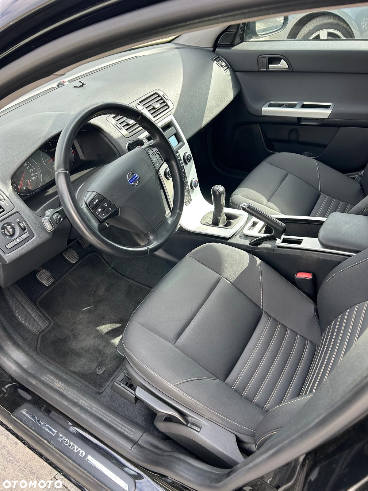 Volvo V50 D3 Momentum - 16