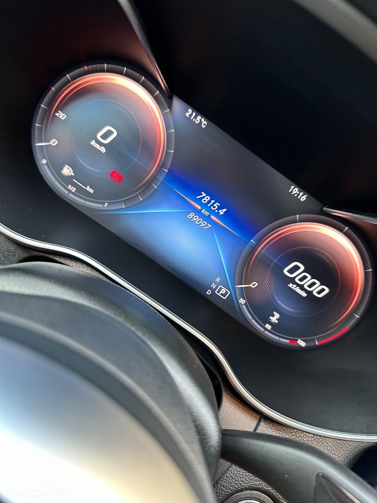 Mercedes-Benz Klasa C 220 d T 9G-TRONIC AMG Line - 10