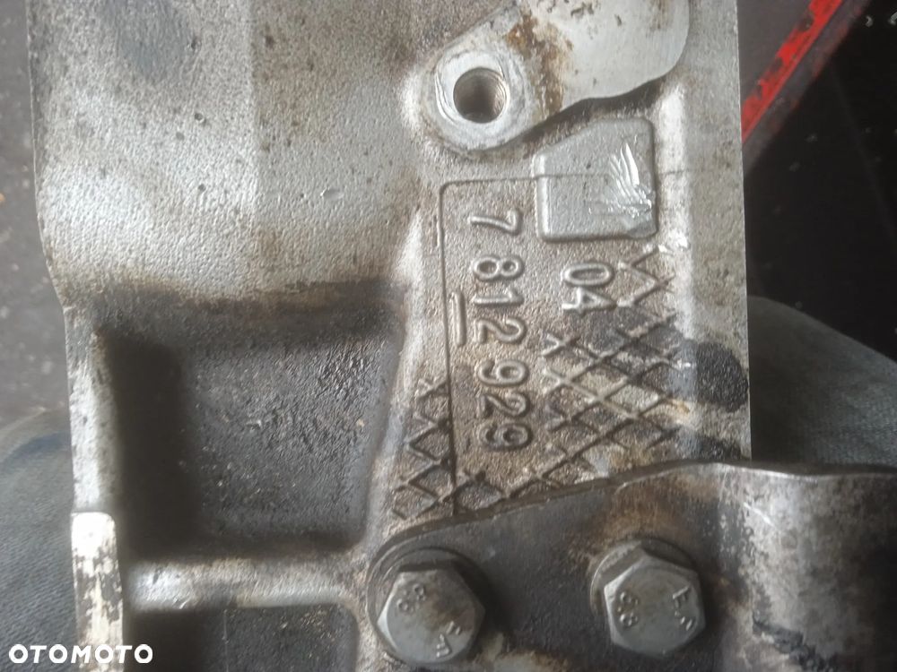 GŁOWICA BMW X5 X6 F15 F16 3.0d KOD SILNIKA N57D30B - 6