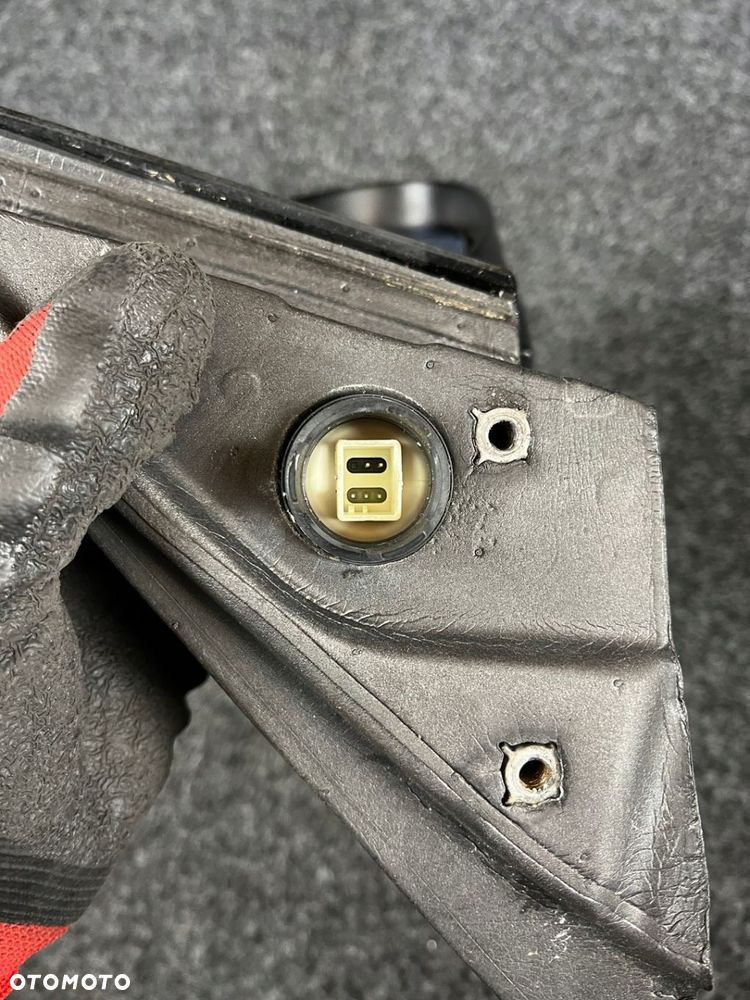 bmw e90 lusterko prawe 5 pin kod lakieru 475/9 - 14