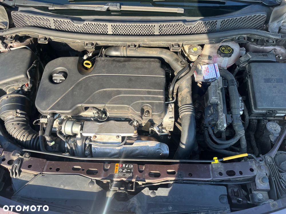 Opel Astra 1.4 Turbo Active - 27