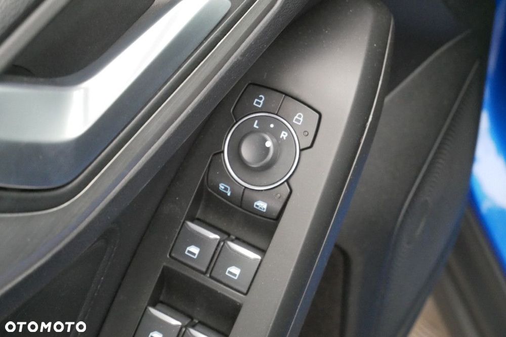 Ford Focus 1.0 EcoBoost Titanium - 27