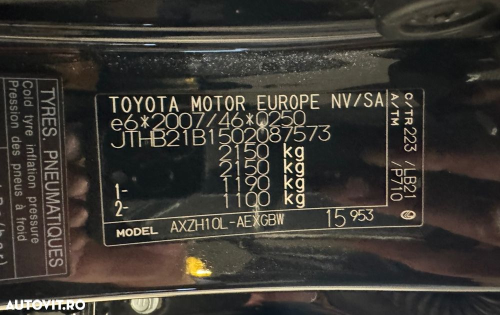Lexus Seria ES 300h 2.5 TNGA HV 25H- 4X2 CVT Executive - 21
