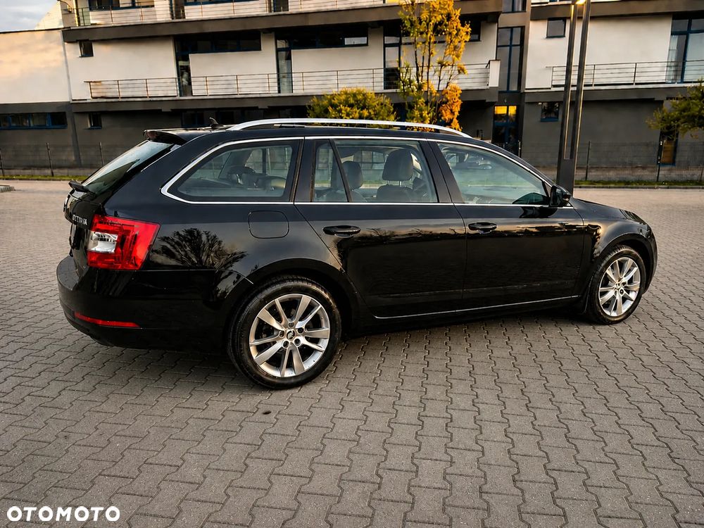 Skoda Octavia 2.0 TDI 4x4 Style DSG - 7