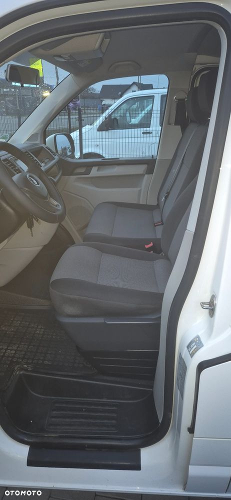 Volkswagen Transporter Kombi L1H1 DSG - 16