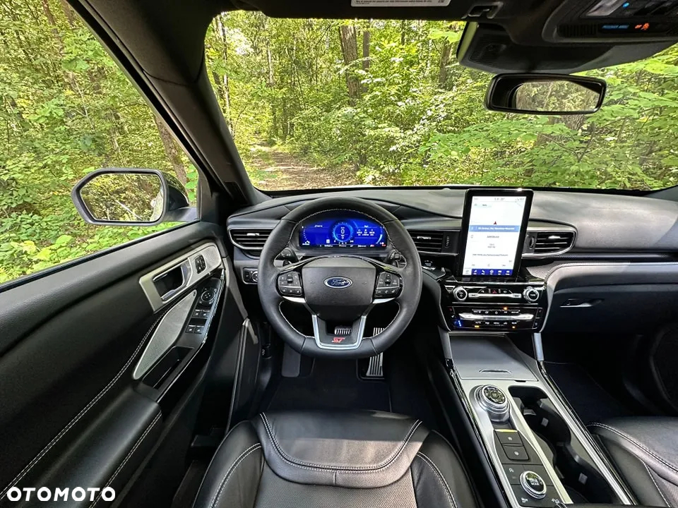 Ford Explorer EcoBoost Plug-in Hybrid ST-LINE - 23