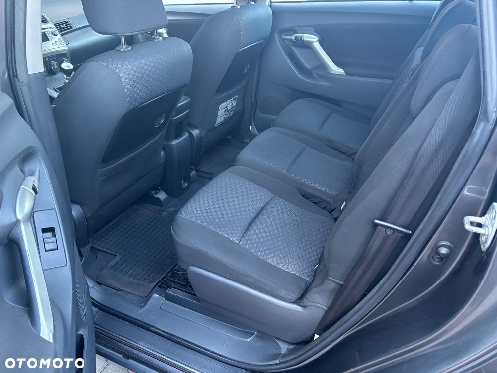 Toyota Verso 2.0 D-4D - 9