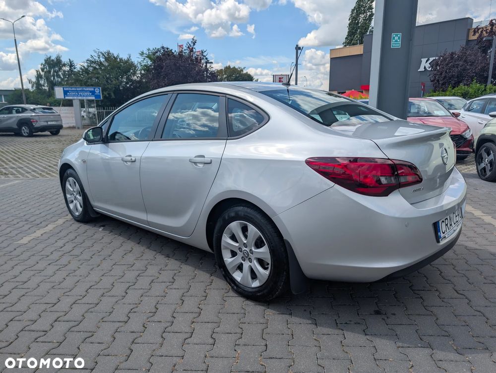 Opel Astra 1.6 Active EU6 - 8