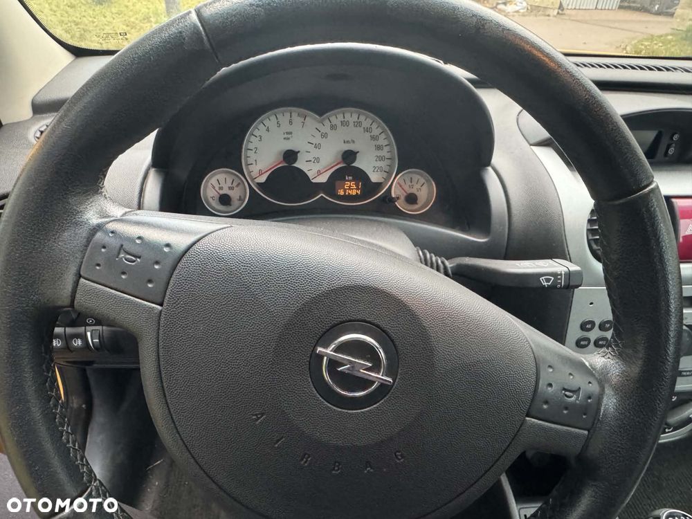Opel Corsa - 4