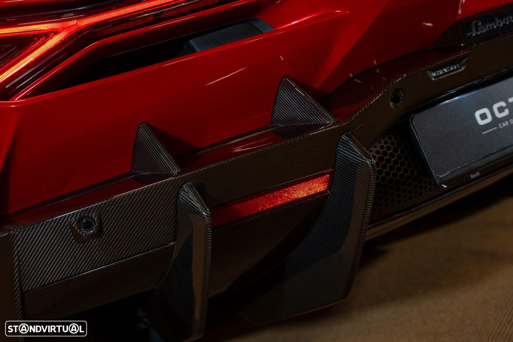 Lamborghini Revuelto 6.5 V12 - 17