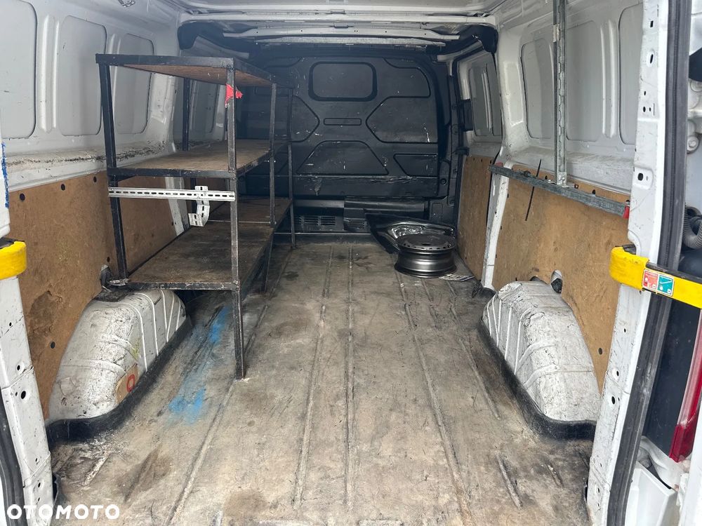 Ford TOURNEO CUSTOM - 21