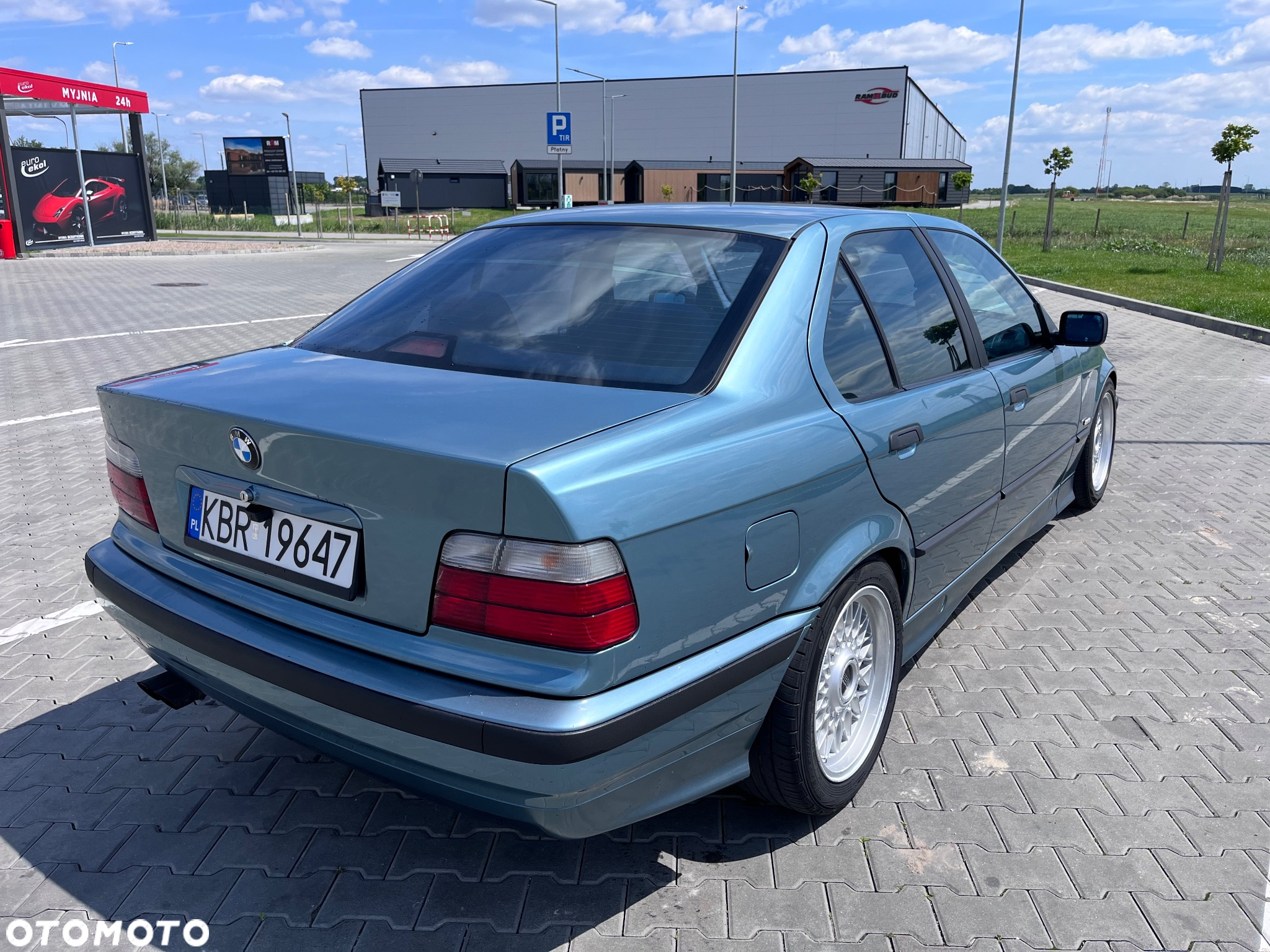BMW Seria 3 328i - 7