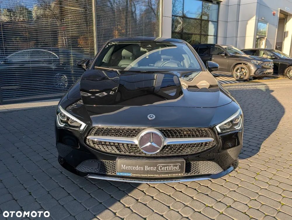 Mercedes-Benz CLA 180 Progressive 7G-DCT - 3
