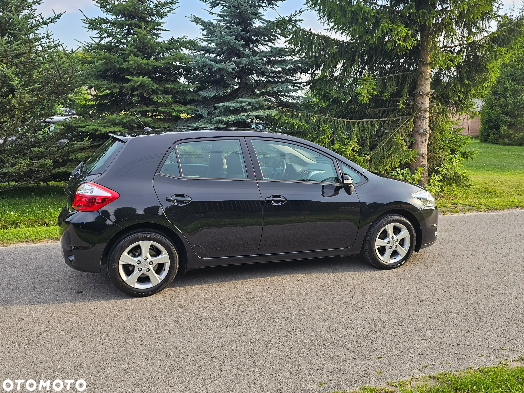 Toyota Auris 1.6 Executive - 24